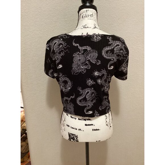 Faded Rose Black & White Dragon Print Lace-Up Crop Top Size XL - Picture 4 of 5